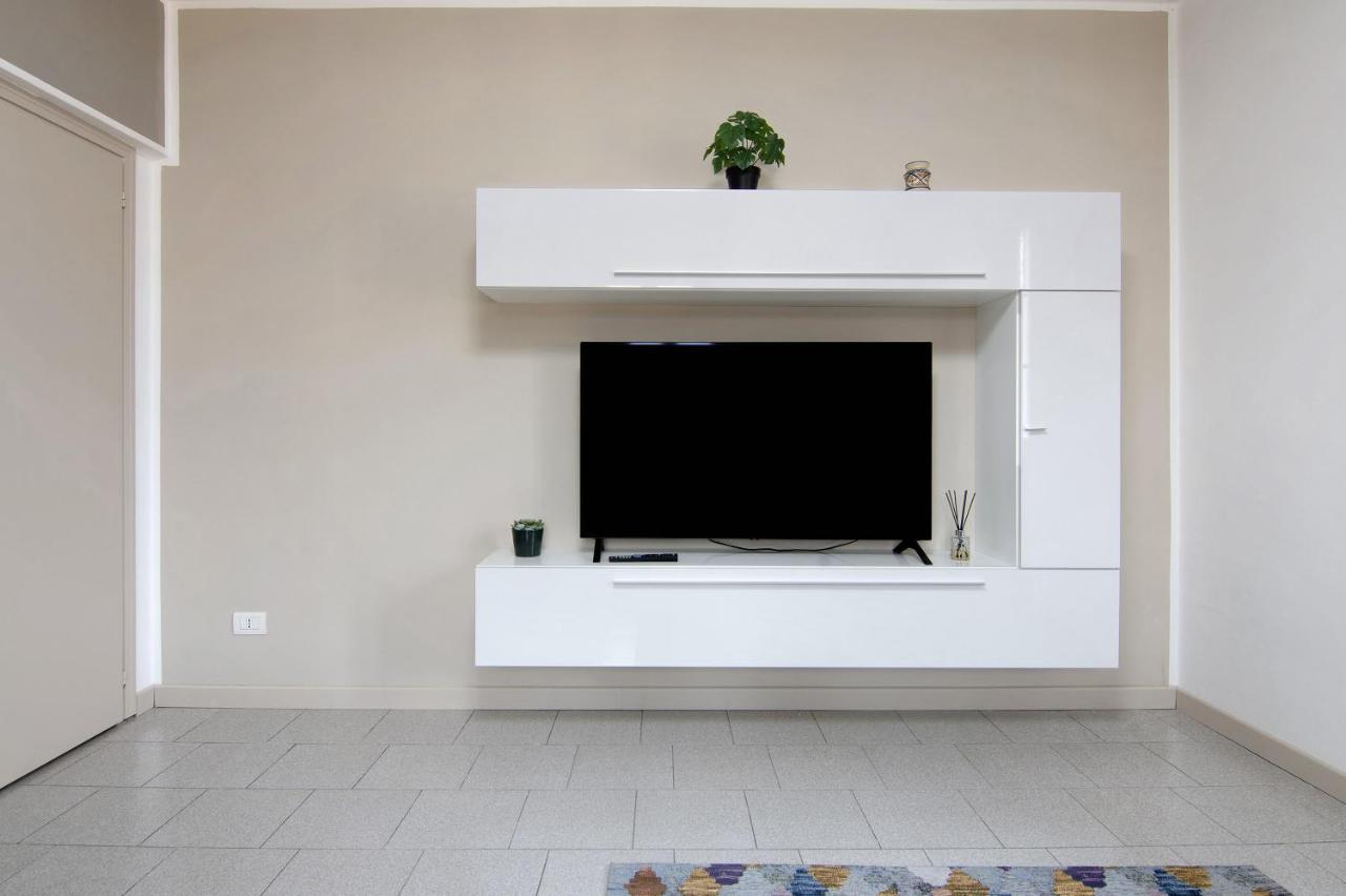 Colico Center Apartment Exterior photo